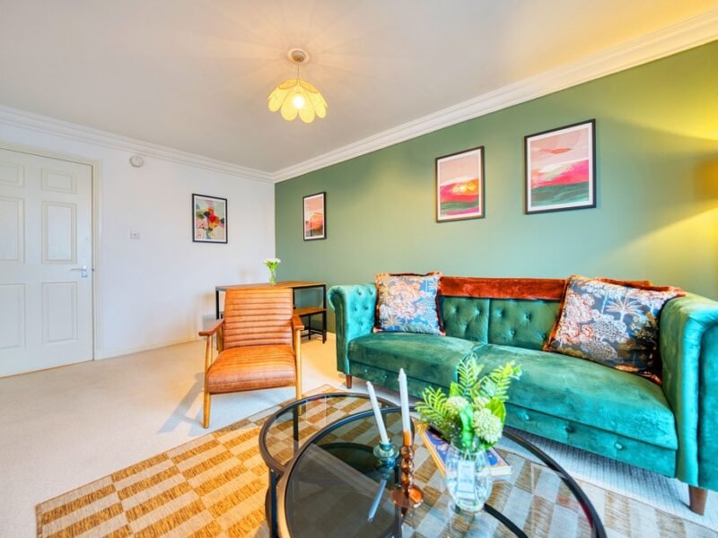 2BR Flat • Central Location • Free Parking photo 2