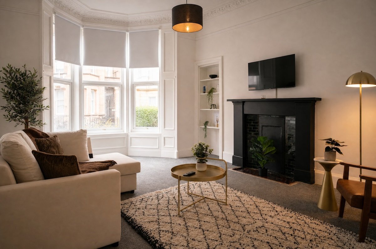 2BR Flat •West End •Near Kelvingrove & City Centre photo 1