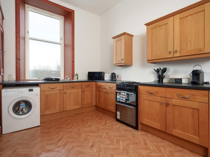 Family and Group Stay 2BR by Park Sleeps 7 photo 5